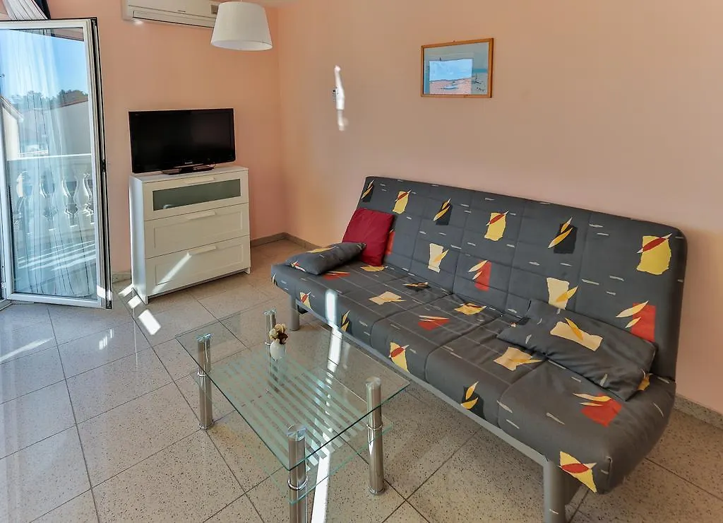 Apartments Dora Medulin