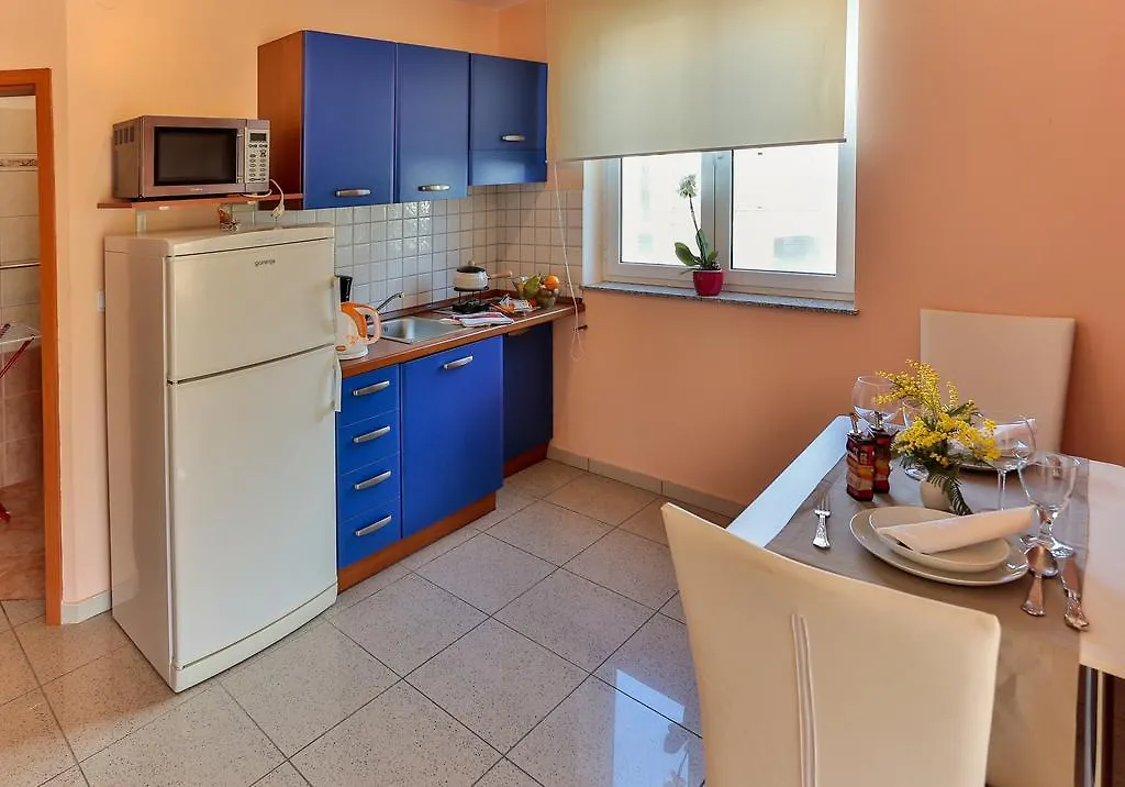 Apartments Dora Medulin