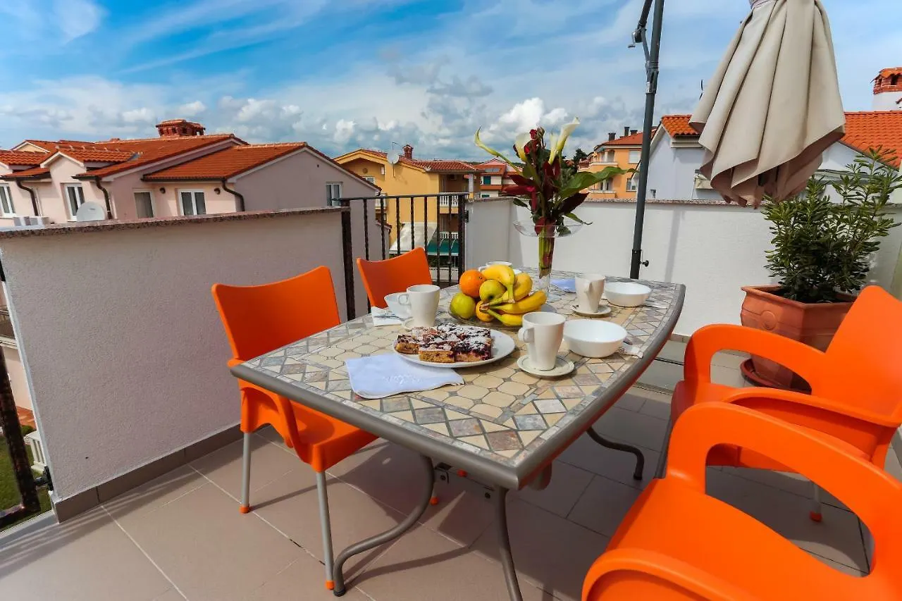 Apartments Dora Medulin 0*,  Croatia