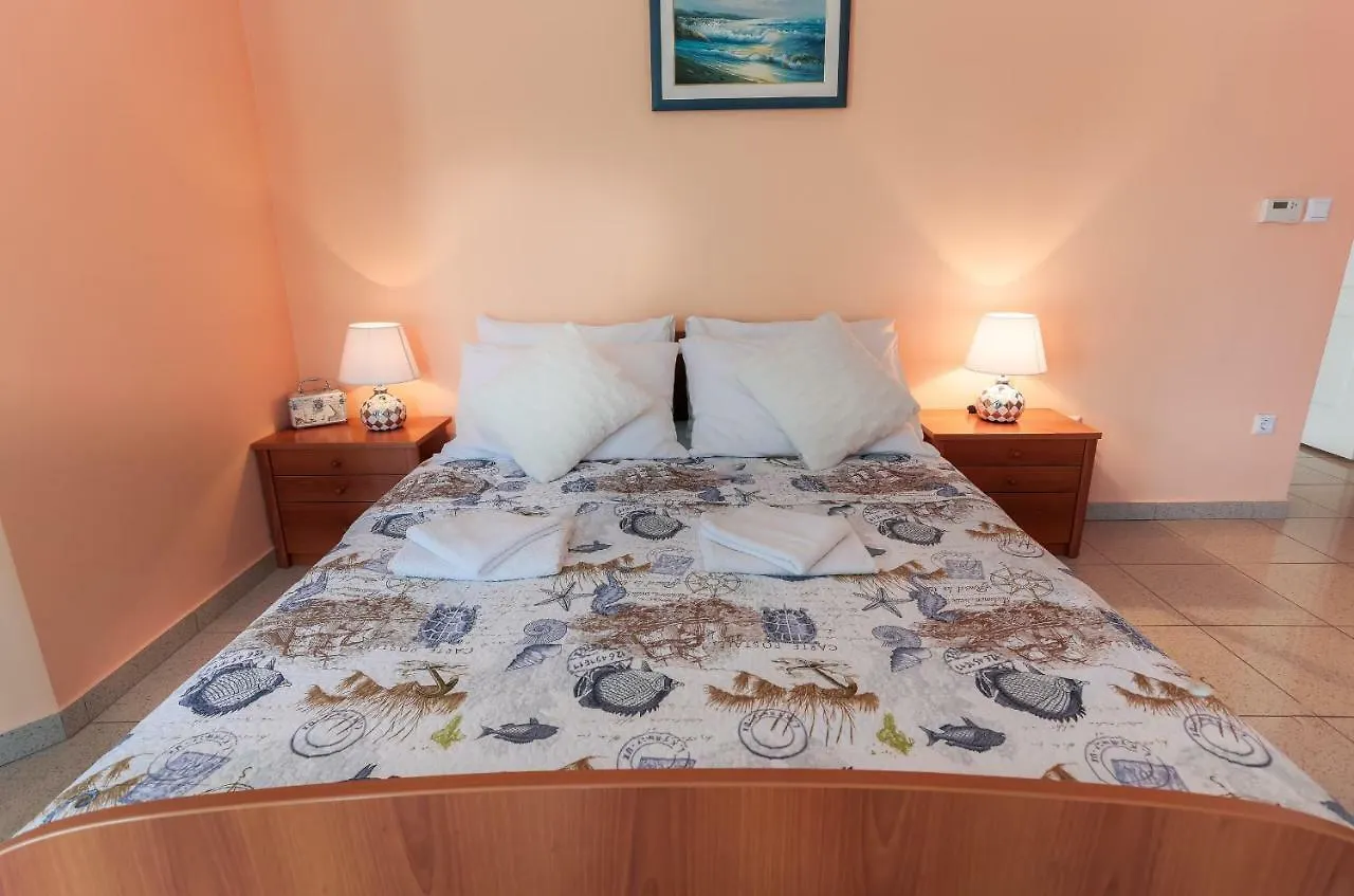 Apartments Dora Medulin 0*,  Croatia