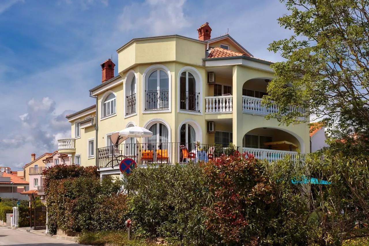 Apartments Dora Medulin Croatia